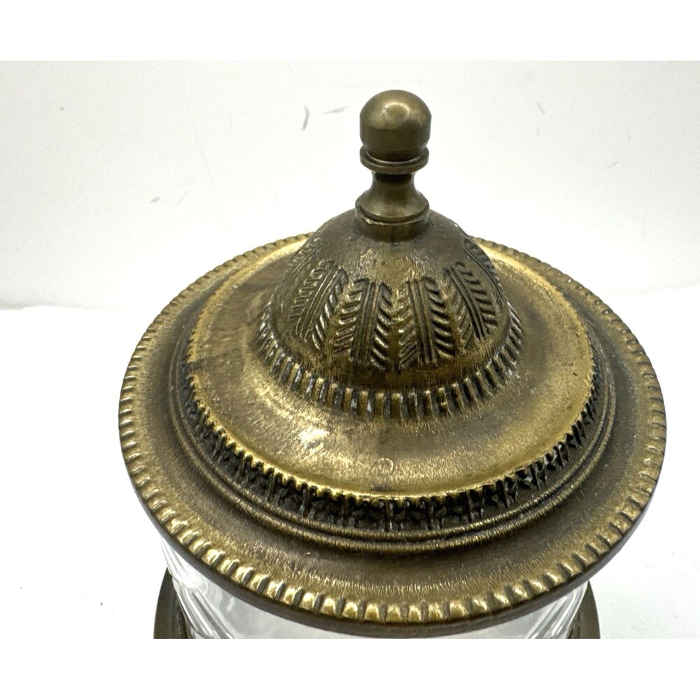 Antique Diamond Cut Crystal and Bronze Jar Vanity Powder Containers 19th-Century - Picture 2 of 8